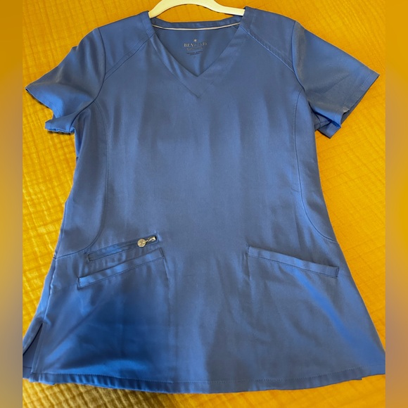 Beyond scrubs small top. Ceil blue. Barely used. - Picture 1 of 2